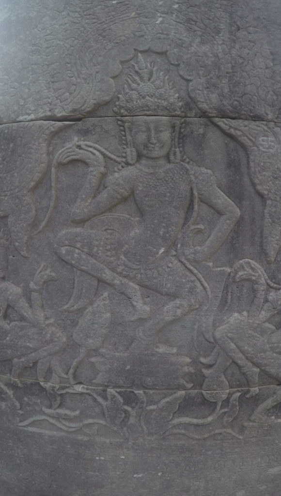 Gravure au temple d'Angkor Vat